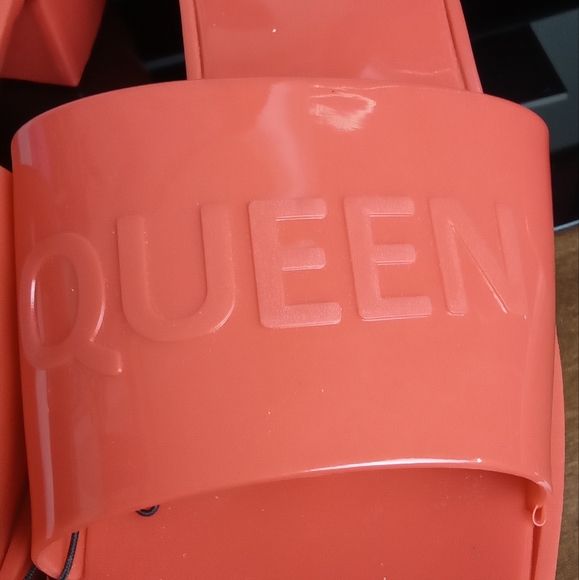 QUEEN SLIP ON SANDLES SIZE 10 2" HEEL SQUARE TOE NEW WITHOUT BOX - Picture 4 of 7